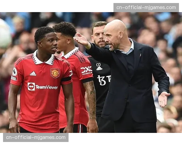 述评：面对狼队的密集防守，滕哈格的曼联再次暴露出攻坚难题